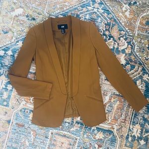 H&M Blazer! Second picture more accurate color 😁